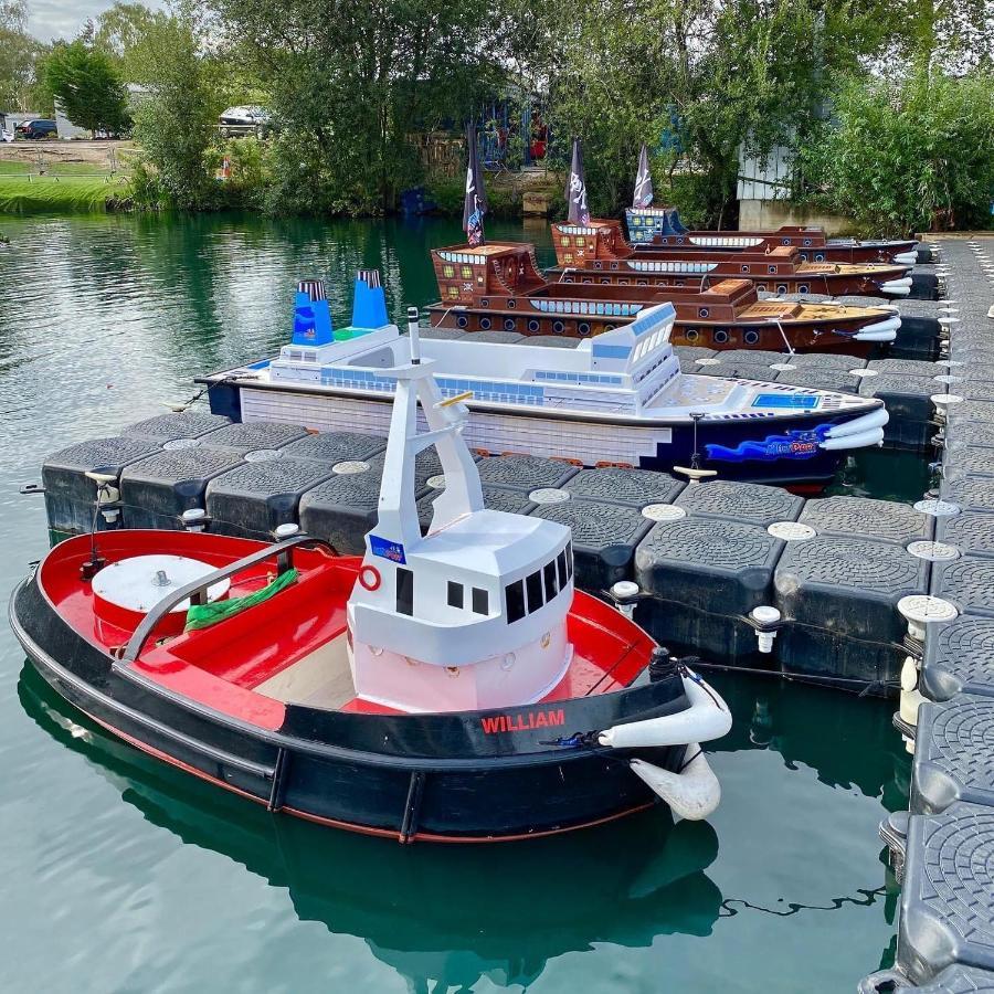 Holiday Home Breaks At Tattershall Lakes Конингсби Экстерьер фото
