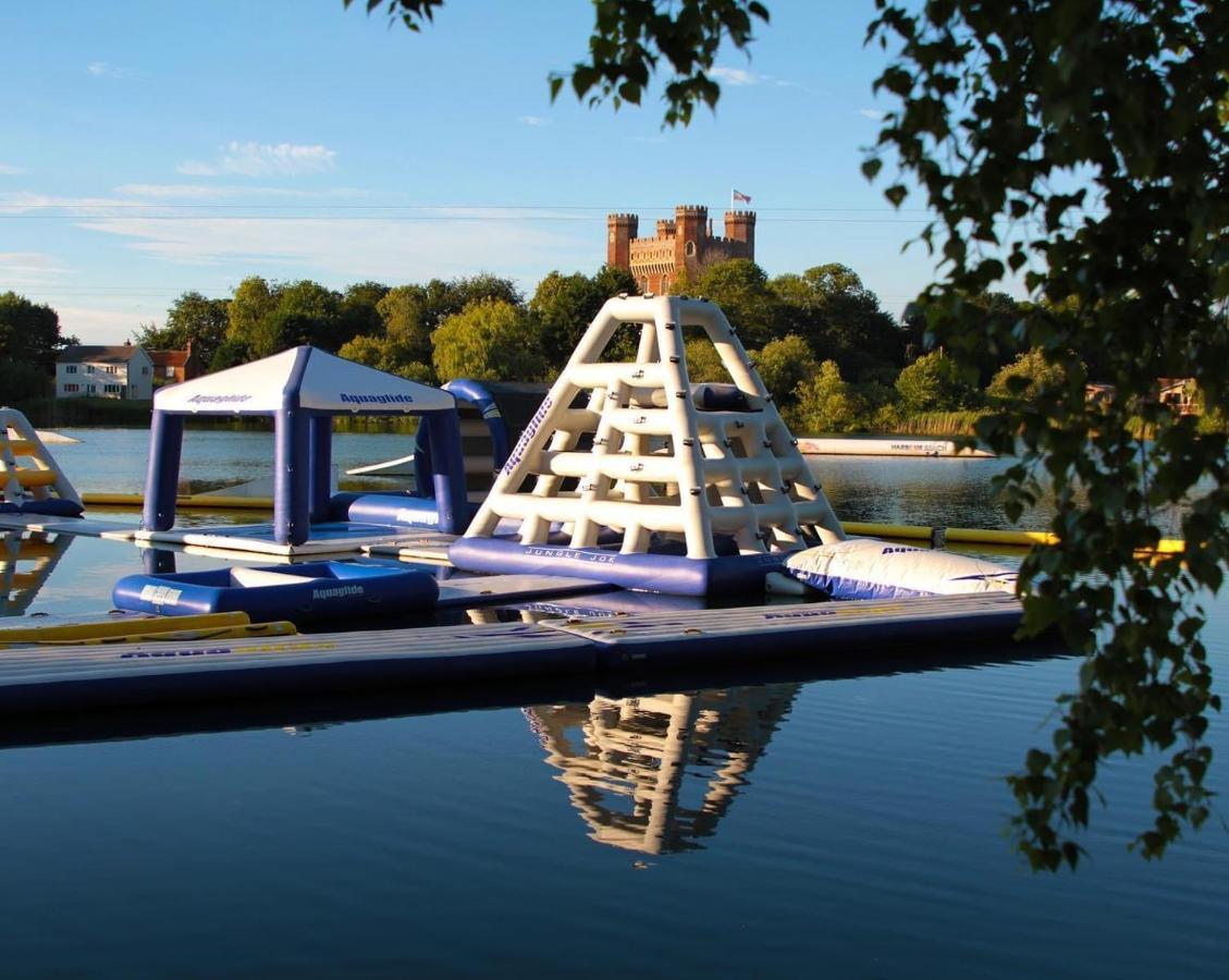 Holiday Home Breaks At Tattershall Lakes Линкольн Экстерьер фото