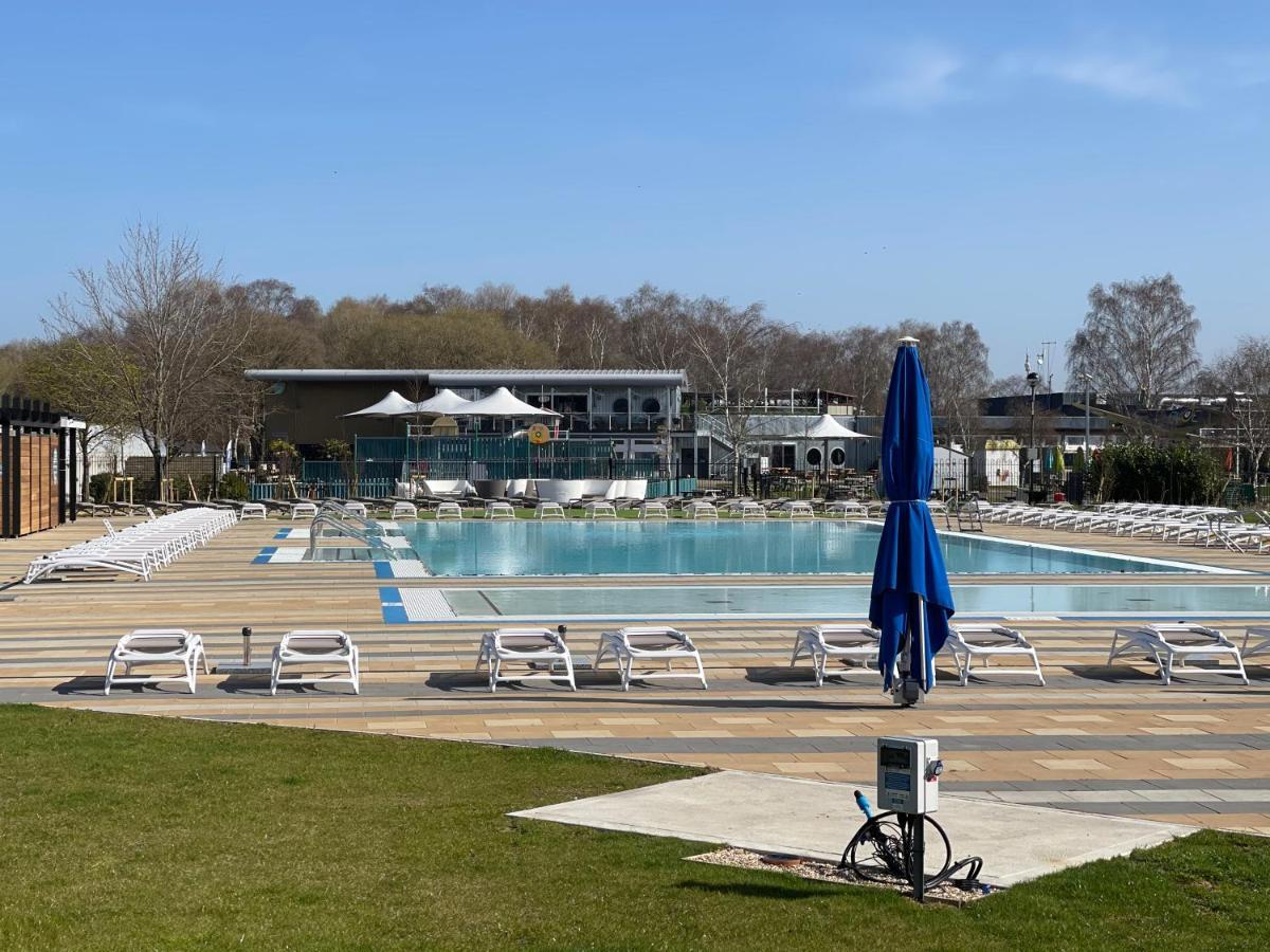 Holiday Home Breaks At Tattershall Lakes Конингсби Экстерьер фото