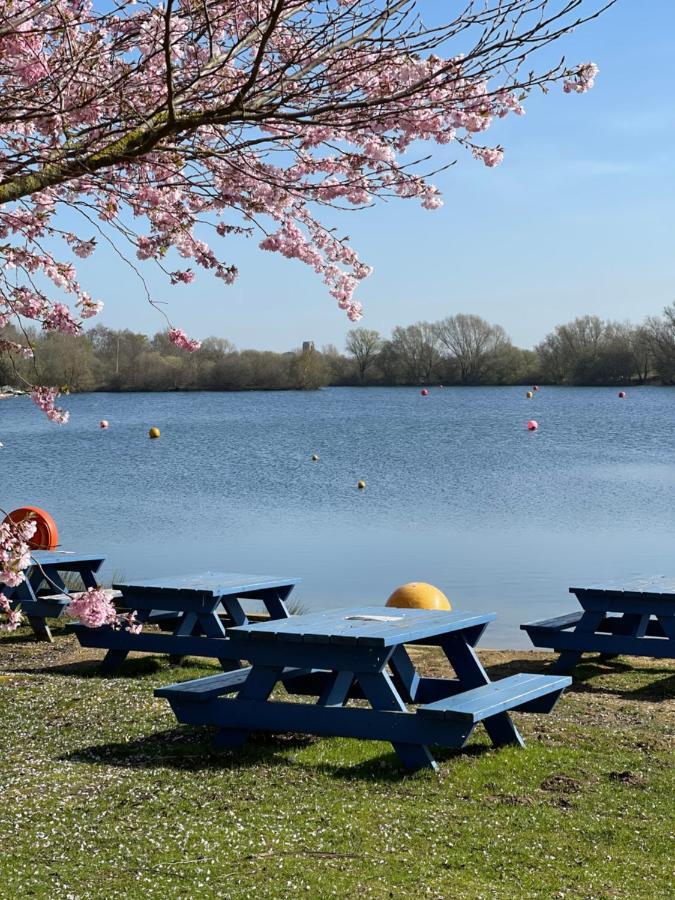 Holiday Home Breaks At Tattershall Lakes Конингсби Экстерьер фото